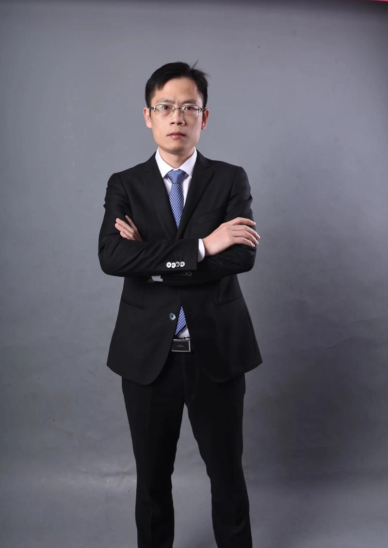 卞备宁 项目运营总监